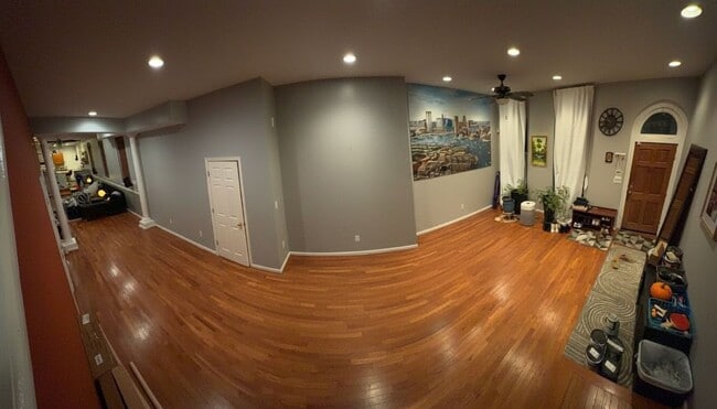1328 W Lombard St in Baltimore, MD - Foto de edificio - Building Photo