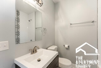 1624 W Beach Ave, Unit BR in Chicago, IL - Foto de edificio - Building Photo