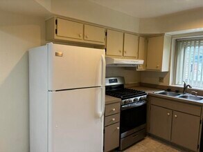 2716 Hawks Ave in Ann Arbor, MI - Building Photo - Building Photo