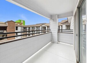 501 W 26th St in Austin, TX - Building Photo - Building Photo