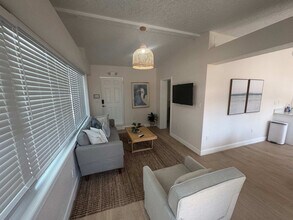 637 S Orlando Ave in Cocoa Beach, FL - Building Photo - Building Photo