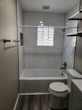 5813 Vickery Blvd in Dallas, TX - Building Photo - Building Photo