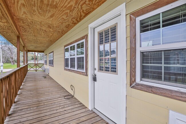 10821 TX-150 in Shepherd, TX - Building Photo - Building Photo