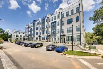 108 Ailey Brook Way, Unit 200 in Wake Forest, NC - Foto de edificio - Building Photo