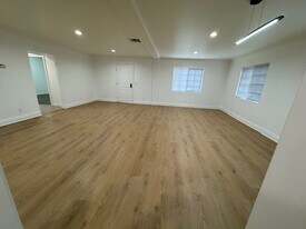 14660 Gault St in Van Nuys, CA - Building Photo