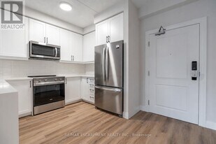 6415 Regional Rd 25 in Milton, ON - Building Photo