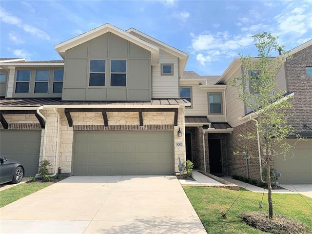 8242 Primrose Wy in Dallas, TX - Foto de edificio