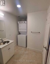 1 Wellington St in Brantford, ON - Building Photo - Building Photo