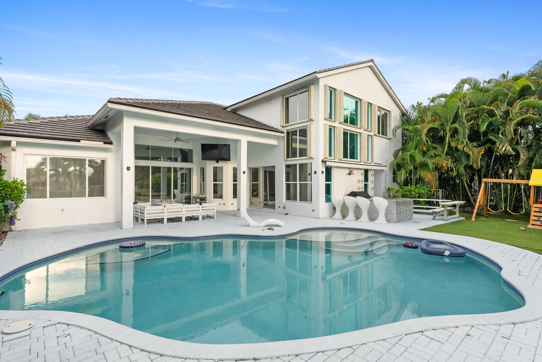 11910 Osprey Point Cir in Wellington, FL - Foto de edificio