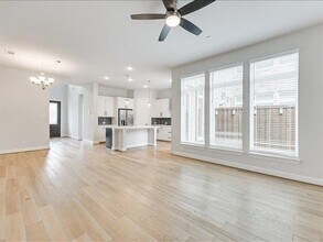 4859 Shore Crest Dr in McKinney, TX - Foto de edificio - Building Photo
