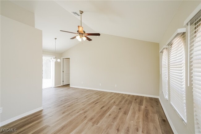18257 Columbine Rd in Ft. Myers, FL - Building Photo - Building Photo