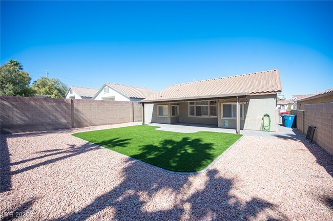 11119 River Hills Ln in Las Vegas, NV - Building Photo - Building Photo