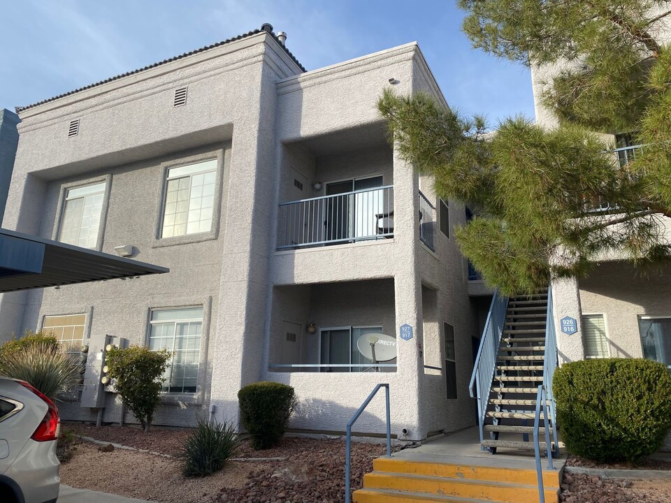 2201 Ramsgate in Henderson, NV - Building Photo