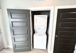 5005 E Parmer Ln in Manor, TX - Building Photo - Building Photo