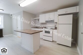 202 N Jackson St in Auburn, IN - Building Photo - Building Photo