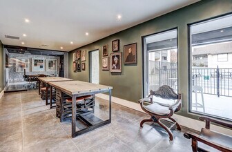 Dixon at Stonegate in Fort Worth, TX - Foto de edificio - Building Photo