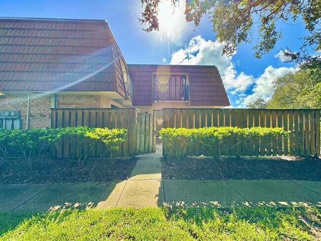 2636 10th Ct in Palm Harbor, FL - Building Photo - Building Photo