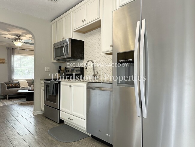 2836 Ernest St in Jacksonville, FL - Building Photo - Building Photo