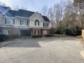 320 Glenburney Dr in Fayetteville, NC - Building Photo - Building Photo