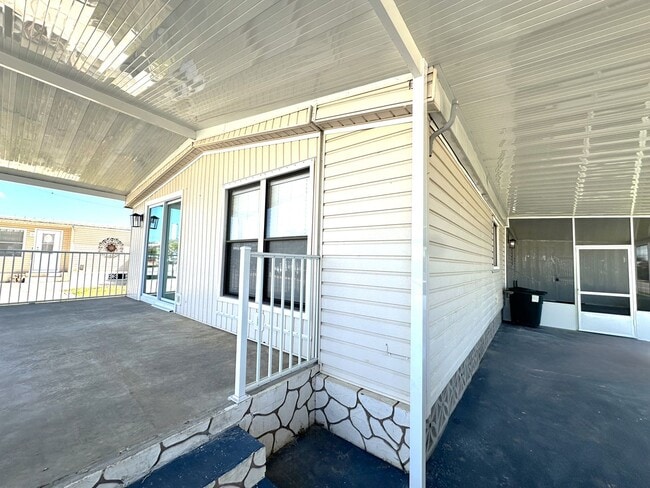 16004 Tangelo Way in North Fort Myers, FL - Building Photo - Building Photo