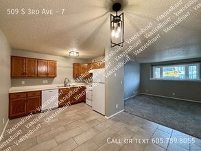 509 3rd Ave in Brandon, SD - Building Photo - Building Photo
