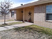 901 N Orange St in Alpine, TX - Building Photo - Building Photo