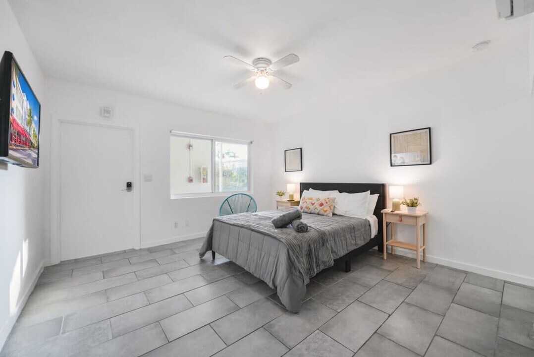 515 NE 82nd St in Miami, FL - Building Photo