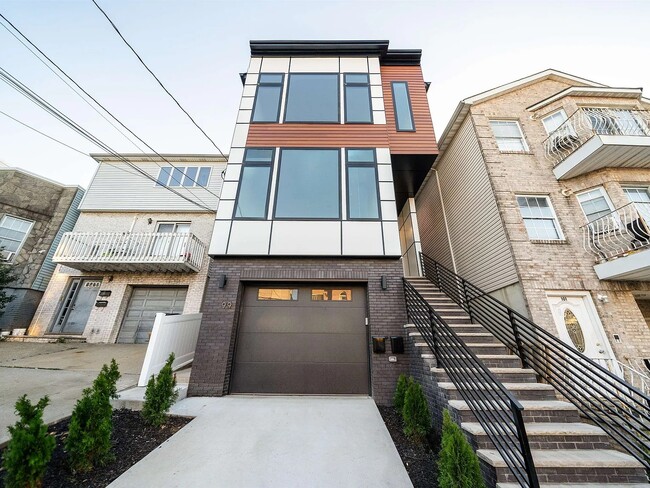 property at 99 Hague St