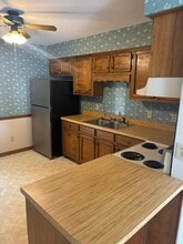 407 Albright Ave in Graham, NC - Foto de edificio - Building Photo