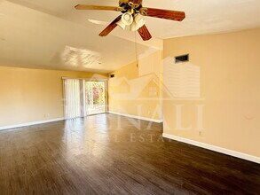 5123 W Carol Ave in Glendale, AZ - Building Photo - Building Photo