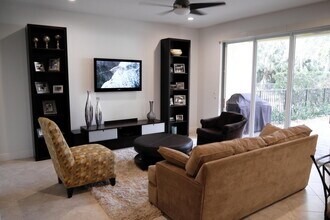 5027 Dulce Ct in Palm Beach Gardens, FL - Building Photo - Building Photo