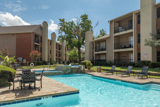 The Enclave in Lewisville, TX - Foto de edificio - Building Photo