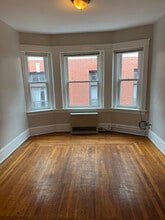 110 High St in Pawtucket, RI - Foto de edificio - Building Photo