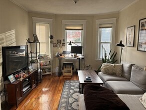9 Orrin St, Unit 1 in Cambridge, MA - Foto de edificio - Building Photo