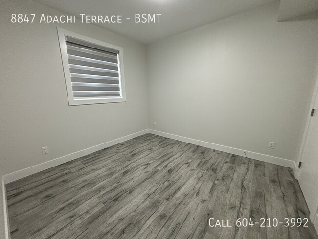 8847 Adachi Ter in Mission, BC - Building Photo - Building Photo