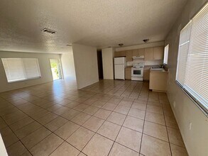 18010 Edgewater Dr in Port Charlotte, FL - Building Photo - Building Photo