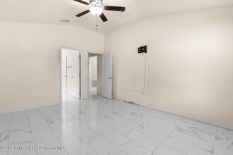 101 Parkton Ave in Spring Hill, FL - Building Photo - Building Photo