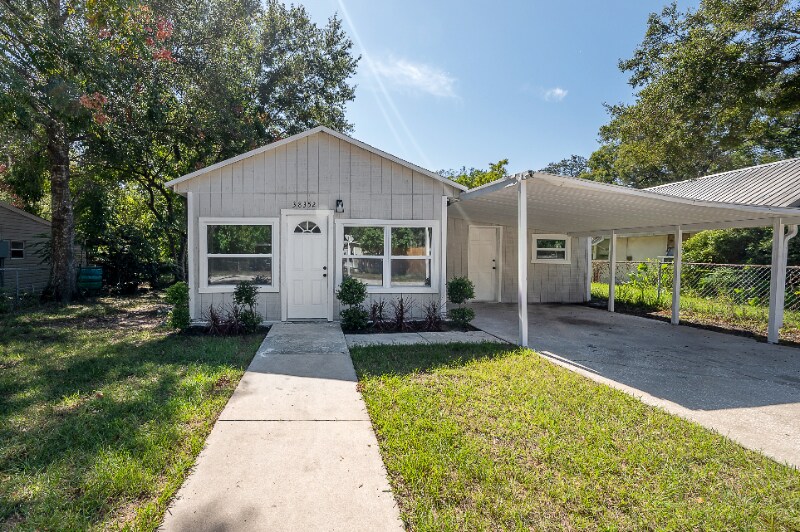 38352 Corey St in Zephyrhills, FL - Building Photo