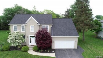 5558 Martha's Vineyard in Clarence Center, NY - Building Photo