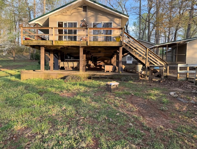 3058 Bass Dr in Sherrills Ford, NC - Foto de edificio - Building Photo