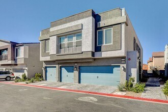 4924 Chidlaw Ave in Las Vegas, NV - Building Photo - Building Photo