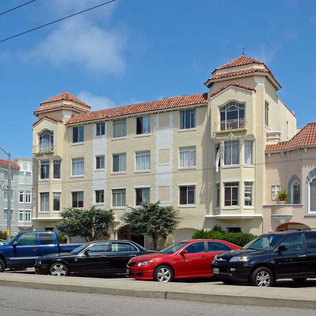 3640 Fillmore St in San Francisco, CA - Building Photo - Building Photo