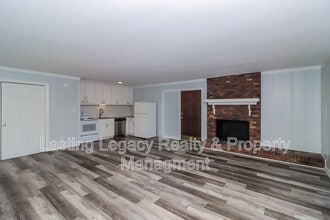 2327 15th St NE in Hickory, NC - Building Photo - Building Photo