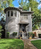 1717 H St in Sacramento, CA - Building Photo