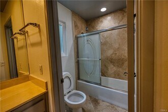 3018 Oakwood Ln in Torrance, CA - Building Photo - Building Photo