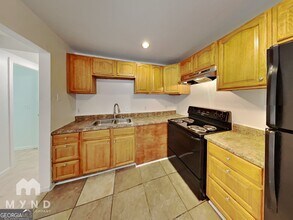 1963 Whitehall Forest Ct SE in Atlanta, GA - Building Photo - Building Photo