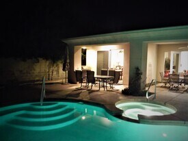 34 Paris Way in Rancho Mirage, CA - Building Photo