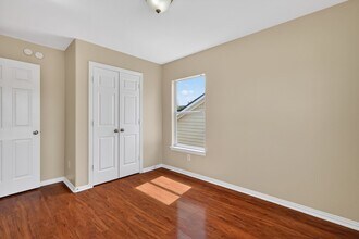 3215 Sapphire Star Dr in Houston, TX - Foto de edificio - Building Photo