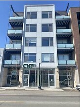 3220 N Lincoln in Chicago, IL - Building Photo - Primary Photo