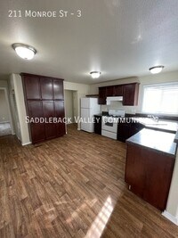 211 Monroe St photo'